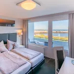 Hochseeinsel Hotel